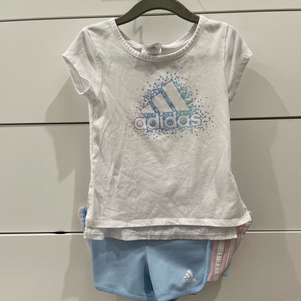 Adidas Toddler Girls shorts and two t-shirts Size 2T